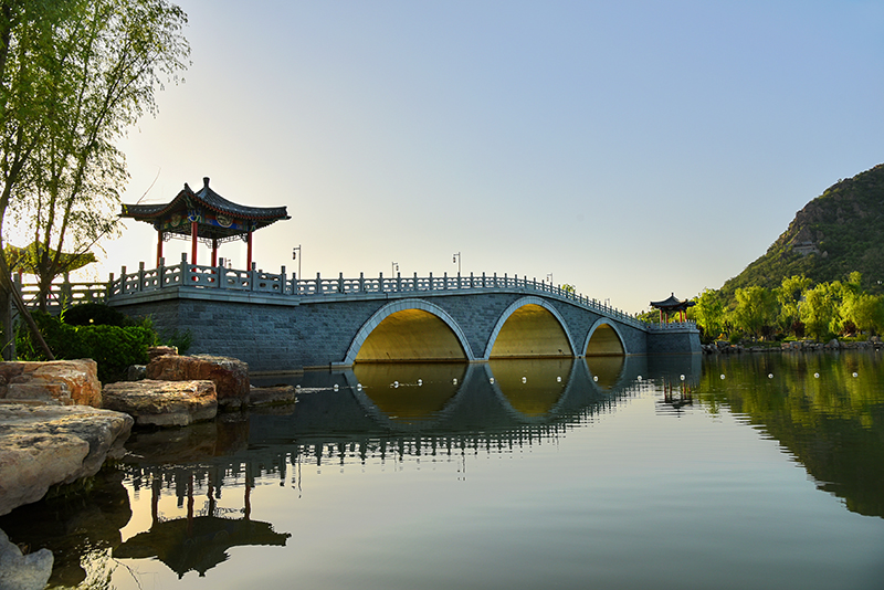 濟(jì)南華山洼濕地公園崇正橋、煙雨橋